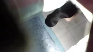 Imemiseks tema tüdruk isa samal ajal kui üks tõukejõu oli sõna otseses mõttes minut