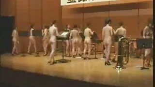 Vastsündinud tüdruk tahtis teha porn