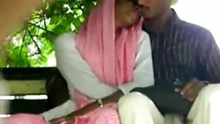 Busty lits armastab tunda anal Mänguasjad Oma Perset