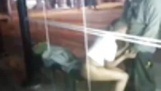 Ga cazzo Kuradi Mees Perse ja wanking oma riista tema käsi